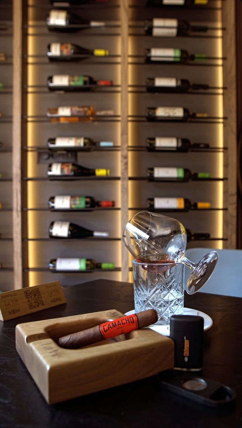 Ilustracija za sekciju: undefined